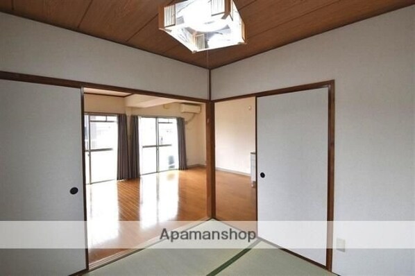 ツインヴィラ大島Aの物件内観写真